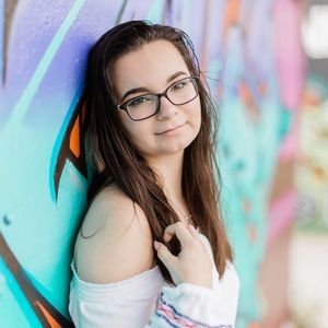 Meet your Posher, Emma